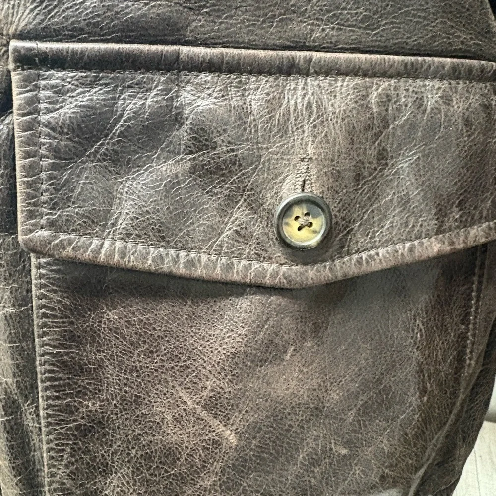 Vintage Structure Men's Brown Leather Bomber Jacket with Black Collar - Picture 3 of 8